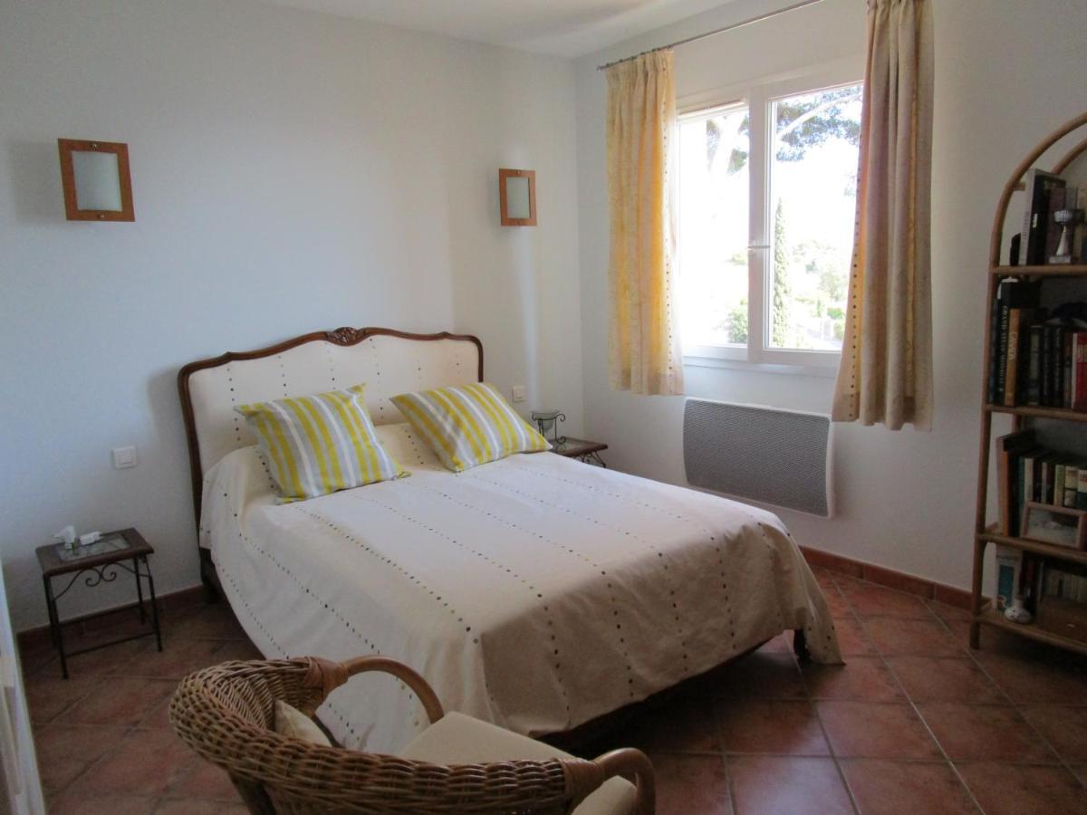 Bed and Breakfast Les Bruyeres Сен-Мандрие-сюр-Мер Экстерьер фото